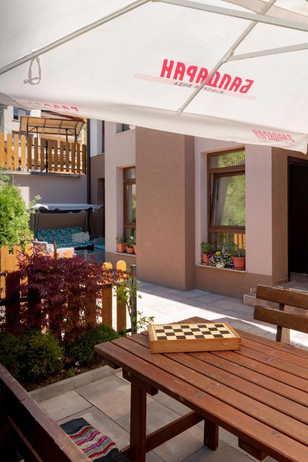 Къща За Гости" Никола" Devin Exterior photo